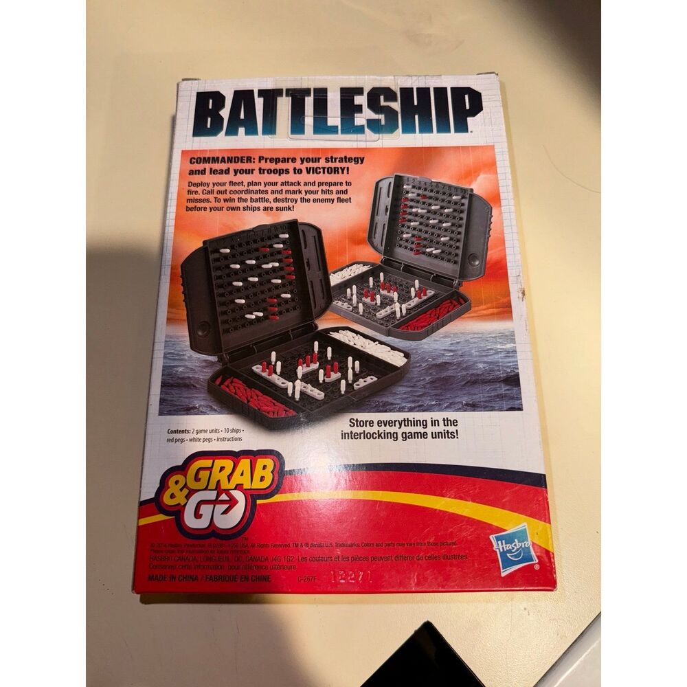 Hasbro Battleship Grab-and-Go Travel Family‎ Game